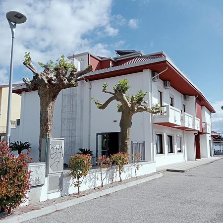 Bellerive Ristorante Albergo Manerba del Garda Exterior foto