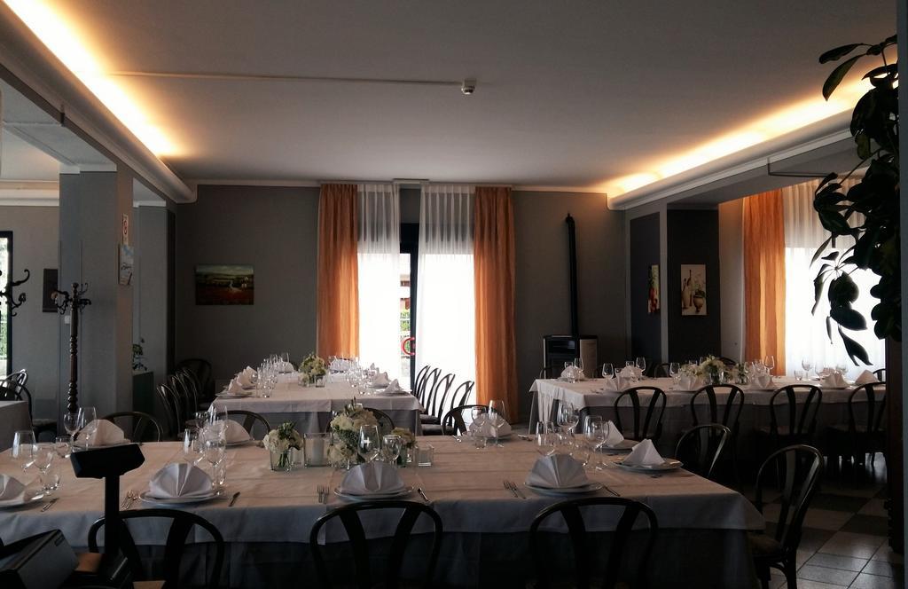 Bellerive Ristorante Albergo Manerba del Garda Exterior foto